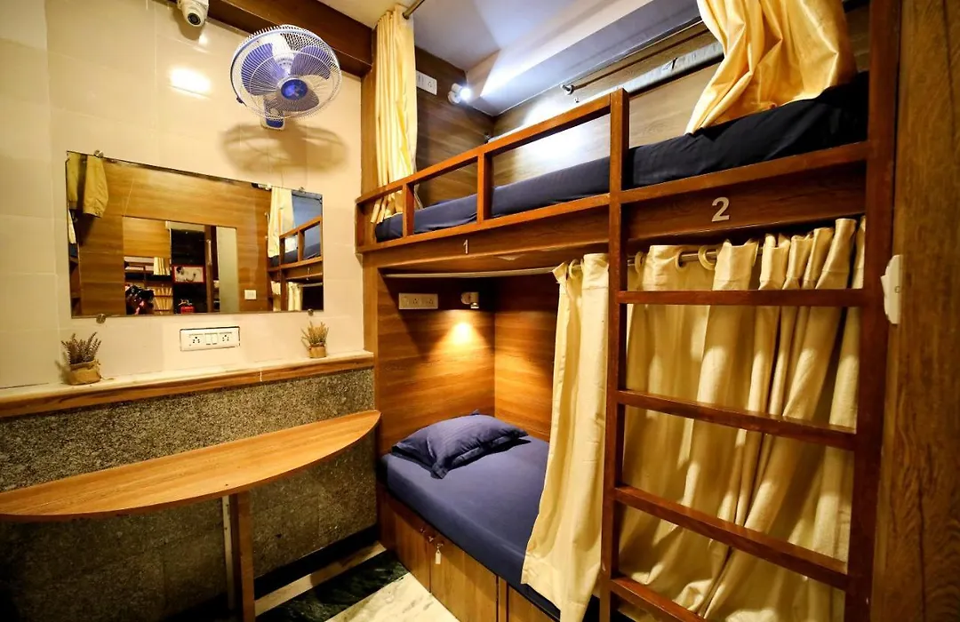 Maple The Hubz-Hostel-1